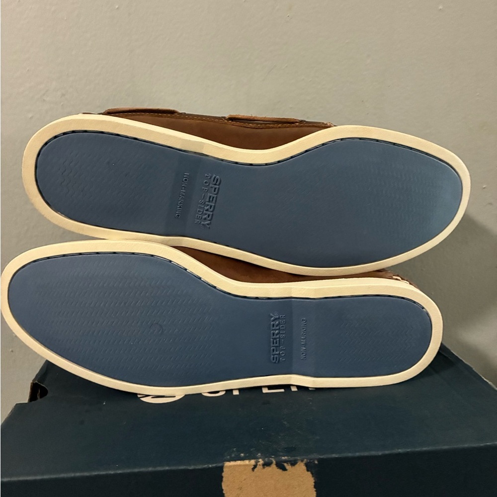 Sperry Men's Tan Leather Boat Shoes - Picture 3 of 7